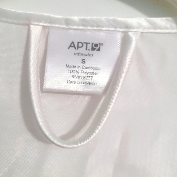 Apt. 9 Chemise Robe - Picture 2 of 4